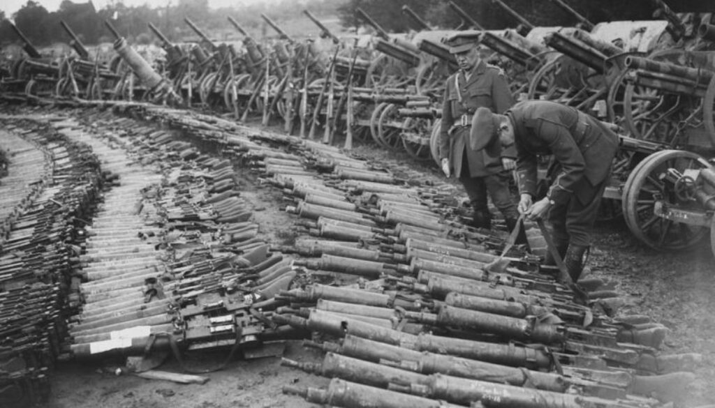 144_Guns captured by Canadians on Arras Front. Advance East of Arras. September 1918 2